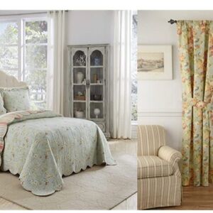 Floral Bedding Set in Soft Blue by [Brand]